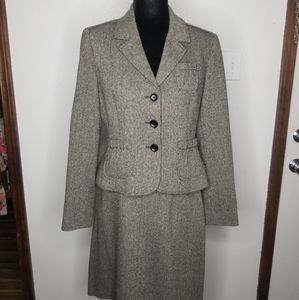 Nine West Suit, Women's size 6